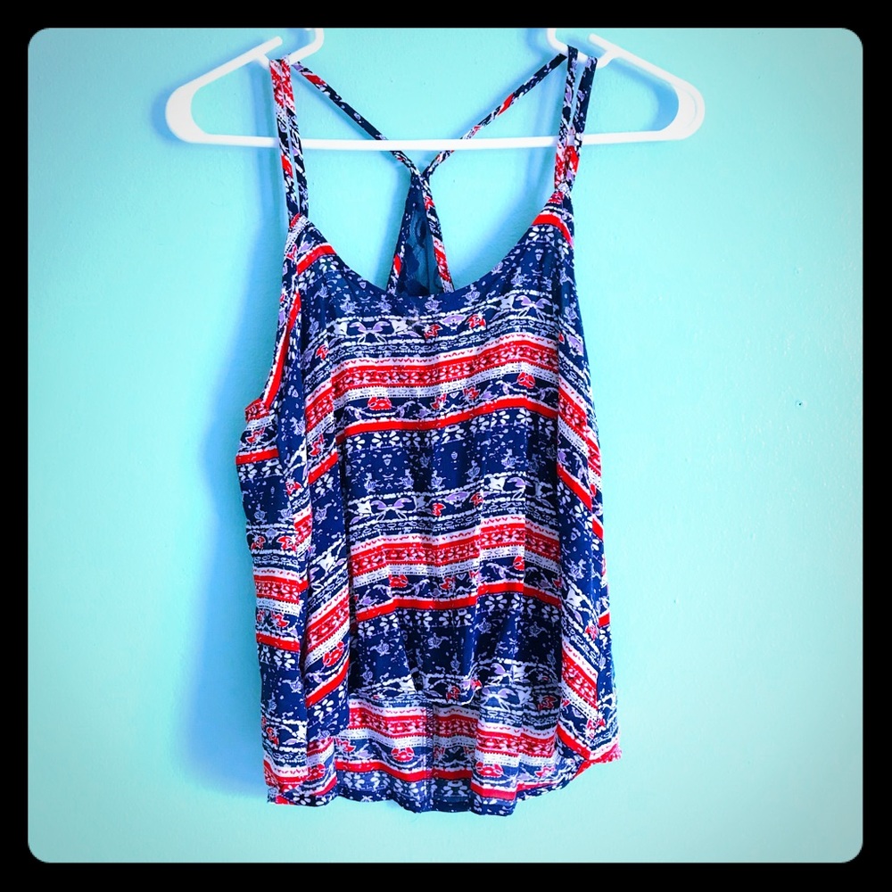 Cropped flowey tank top.